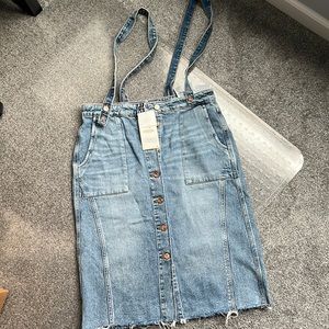 New Zara button up midi jean skirt. With detachable overalls.